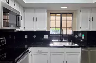8331 N 21st Dr, Phoenix, AZ 85021 - Photo 8