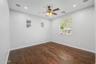 2559 E Penedes Dr, Gilbert, AZ 85298 - Photo 10