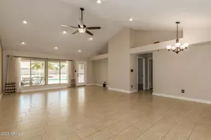 661 S Oak Circle, Chandler, AZ 85226 - Photo 6