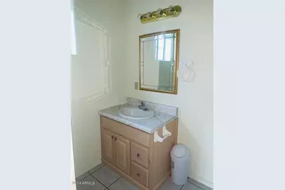 704 N Elizabeth Avenue, Douglas, AZ 85607 - Photo 6