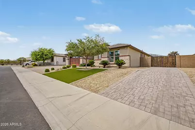 12542 W Krall Court, Glendale, AZ 85307 - Photo 2