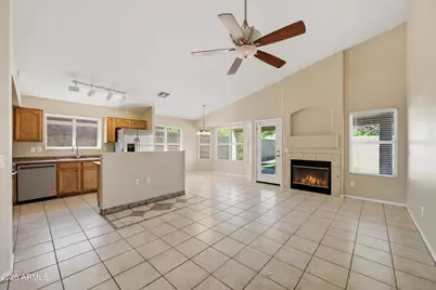 16529 N 89th Avenue, Peoria, AZ 85382 - Photo 8