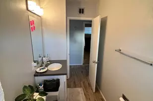 909 E Marlette Ave, Phoenix, AZ 85014 - Photo 6