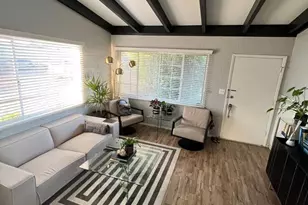 909 E Marlette Ave, Phoenix, AZ 85014 - Photo 2