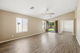 21069 N Jocelyn Ln, Maricopa, AZ 85138 - Photo 4