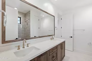 3326 S Stuart Ct, Gilbert, AZ 85297 - Photo 42