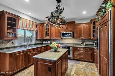 16651 S 27th Avenue, Phoenix, AZ 85045 - Photo 12
