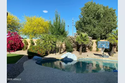 1570 E Horseshoe Avenue, Gilbert, AZ 85296 - Photo 14