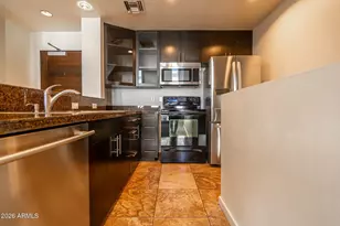 215 E McKinley St, Phoenix, AZ 85004 - Photo 8