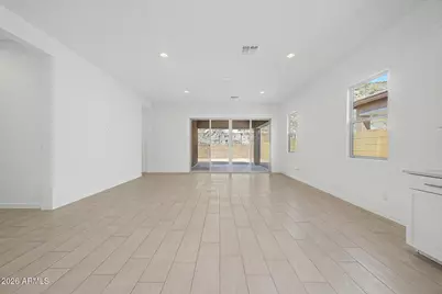 16982 W Desert Lane, Goodyear, AZ 85338 - Photo 8