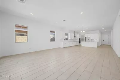 16982 W Desert Lane, Goodyear, AZ 85338 - Photo 4