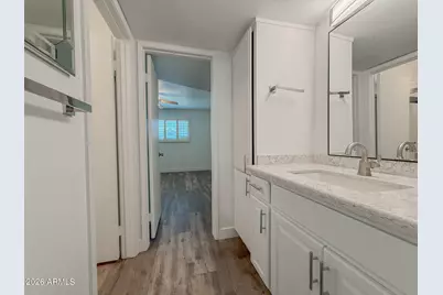 5525 E Thomas Road #B7, Phoenix, AZ 85018 - Photo 10