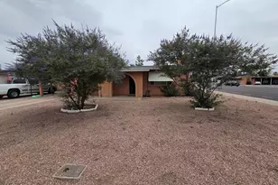 1121 N Wedgewood Cir, Mesa, AZ 85203 - Photo 2