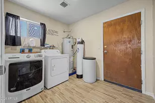 2330 E Broadway Ave, Apache Junction, AZ 85119 - Photo 32