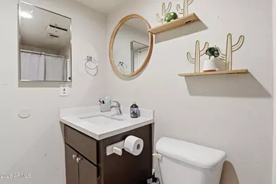 1425 E Desert Cove Avenue #7, Phoenix, AZ 85020 - Photo 14