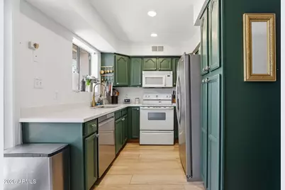 1425 E Desert Cove Avenue #7, Phoenix, AZ 85020 - Photo 16