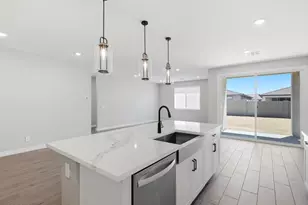 8085 N 185th Ln, Waddell, AZ 85355 - Photo 24