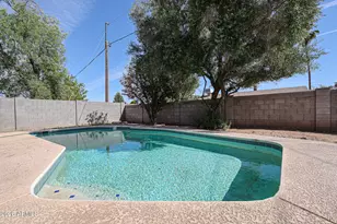 3119 W Country Gables Dr, Phoenix, AZ 85053 - Photo 54