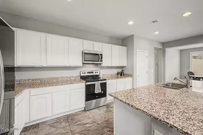 5819 N 88th Lane, Glendale, AZ 85305 - Photo 16