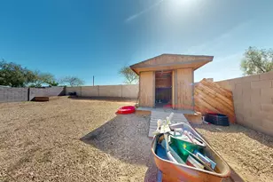 1727 S Cardinal Dr, Apache Junction, AZ 85120 - Photo 16