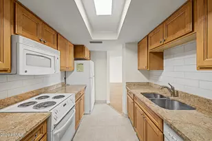 5233 N 78th St, Scottsdale, AZ 85250 - Photo 8