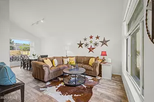 890 N Cholla St, Chandler, AZ 85224 - Photo 6