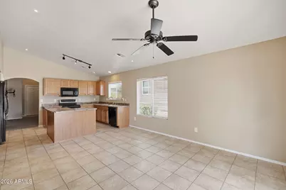 195 S 17th Street, Coolidge, AZ 85128 - Photo 4