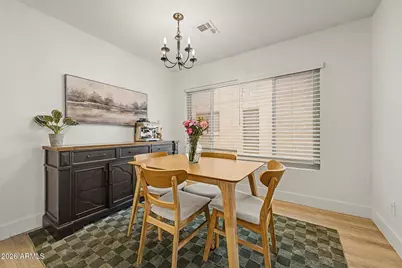 10118 W Medlock Avenue, Glendale, AZ 85307 - Photo 4