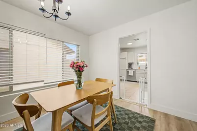 10118 W Medlock Avenue, Glendale, AZ 85307 - Photo 6