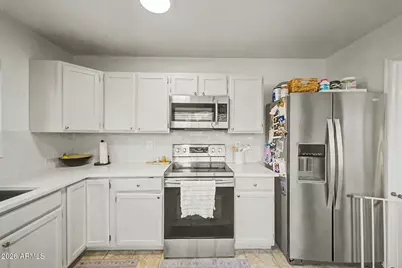 10118 W Medlock Avenue, Glendale, AZ 85307 - Photo 8