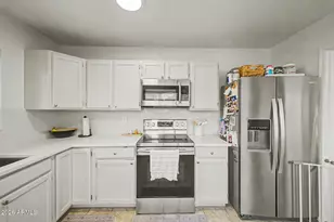 10118 W Medlock Ave, Glendale, AZ 85307 - Photo 8