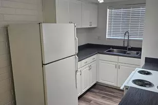 521 E Bethany Home Rd, Phoenix, AZ 85012 - Photo 4