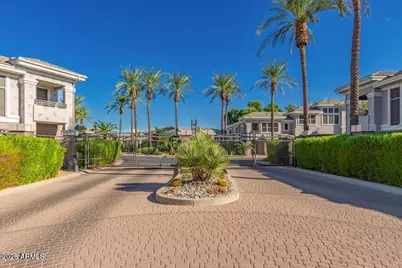 15221 N Clubgate Drive #1121, Scottsdale, AZ 85254 - Photo 2