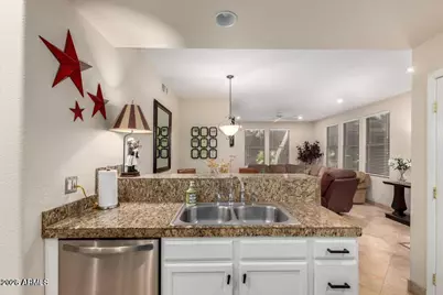 15221 N Clubgate Drive #1121, Scottsdale, AZ 85254 - Photo 10