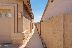 4543 S Louie Lamour Dr S, Gold Canyon, AZ 85118 - Photo 10