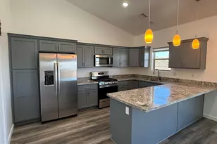 1030 N Hillshire Circle, Taylor, AZ 85939 - Photo 12