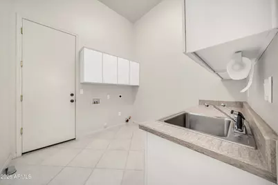 9752 E Roadrunner Drive, Scottsdale, AZ 85262 - Photo 20