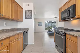 10824 W Crosby Dr, Sun City, AZ 85351 - Photo 12