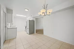 13435 N Emberwood Dr, Sun City, AZ 85351 - Photo 8