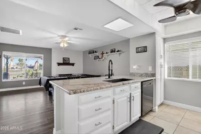 11215 S Tomah Street, Phoenix, AZ 85044 - Photo 10