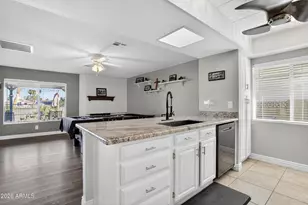 11215 S Tomah St, Phoenix, AZ 85044 - Photo 10