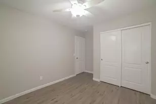 11476 W Madisen Ellise Dr, Surprise, AZ 85378 - Photo 12