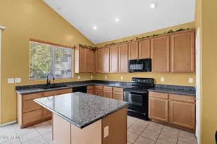 35732 N 31st Dr, Phoenix, AZ 85086 - Photo 10