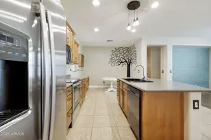 15422 W Dahlia Dr, Surprise, AZ 85379 - Photo 22