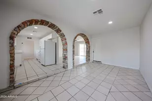 4301 W Weldon Ave, Phoenix, AZ 85031 - Photo 8
