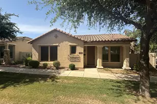 4643 E Maplewood St, Gilbert, AZ 85297 - Photo 2