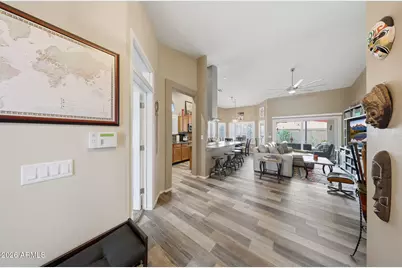 6123 W Fallen Leaf Lane, Glendale, AZ 85310 - Photo 2
