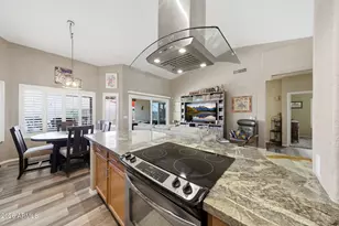 6123 W Fallen Leaf Ln, Glendale, AZ 85310 - Photo 8