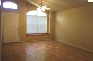 741 W Hackamore St, Gilbert, AZ 85233 - Photo 2