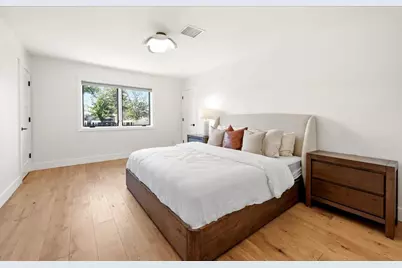 3631 N 54th Court, Phoenix, AZ 85018 - Photo 10